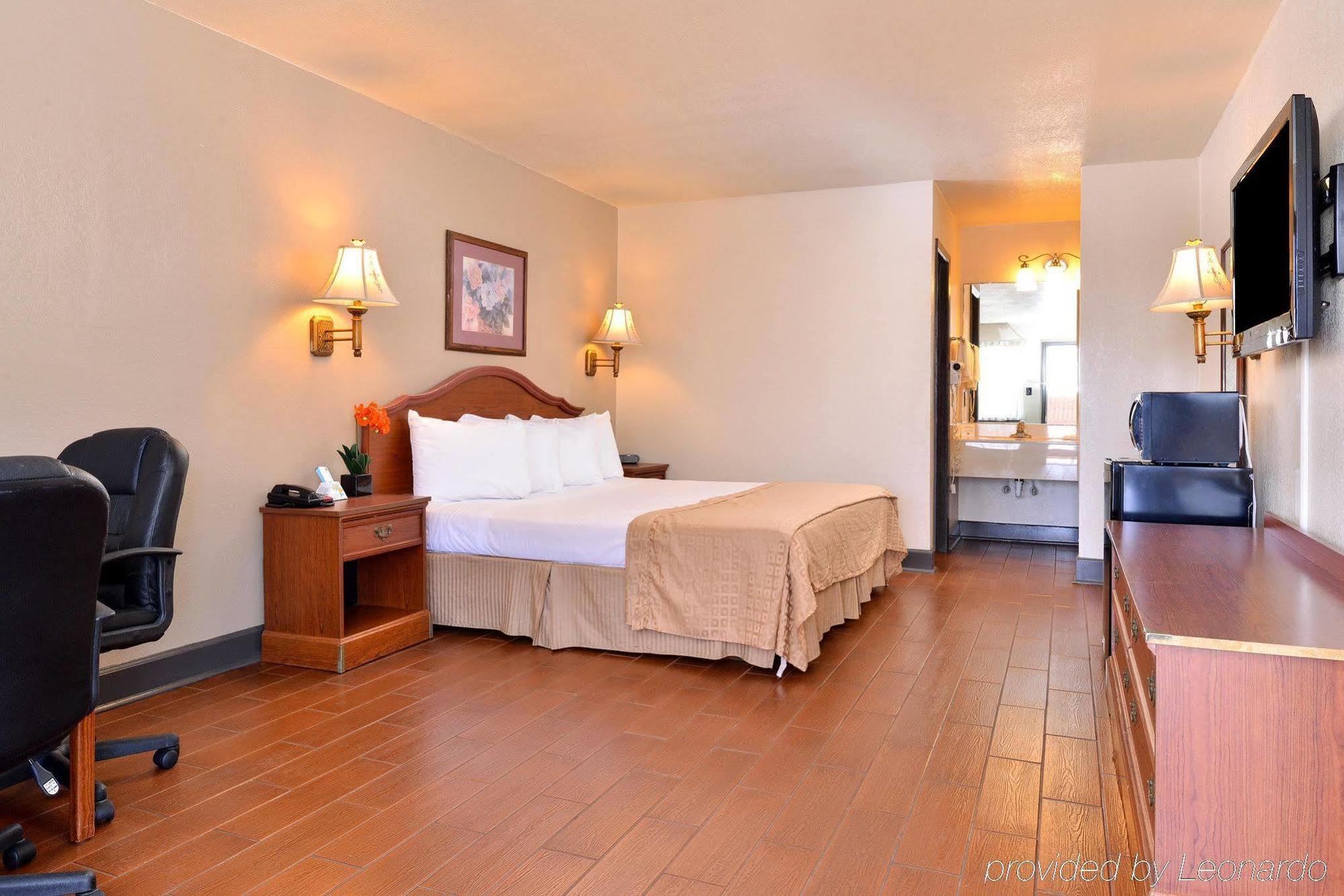Quality Inn & Suites New Boston Extérieur photo