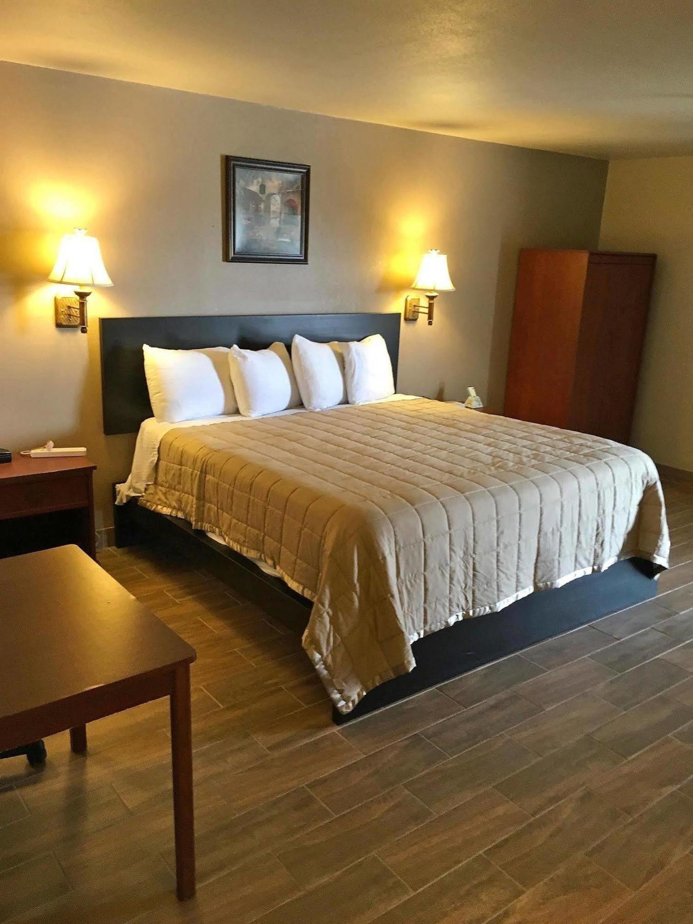 Quality Inn & Suites New Boston Extérieur photo